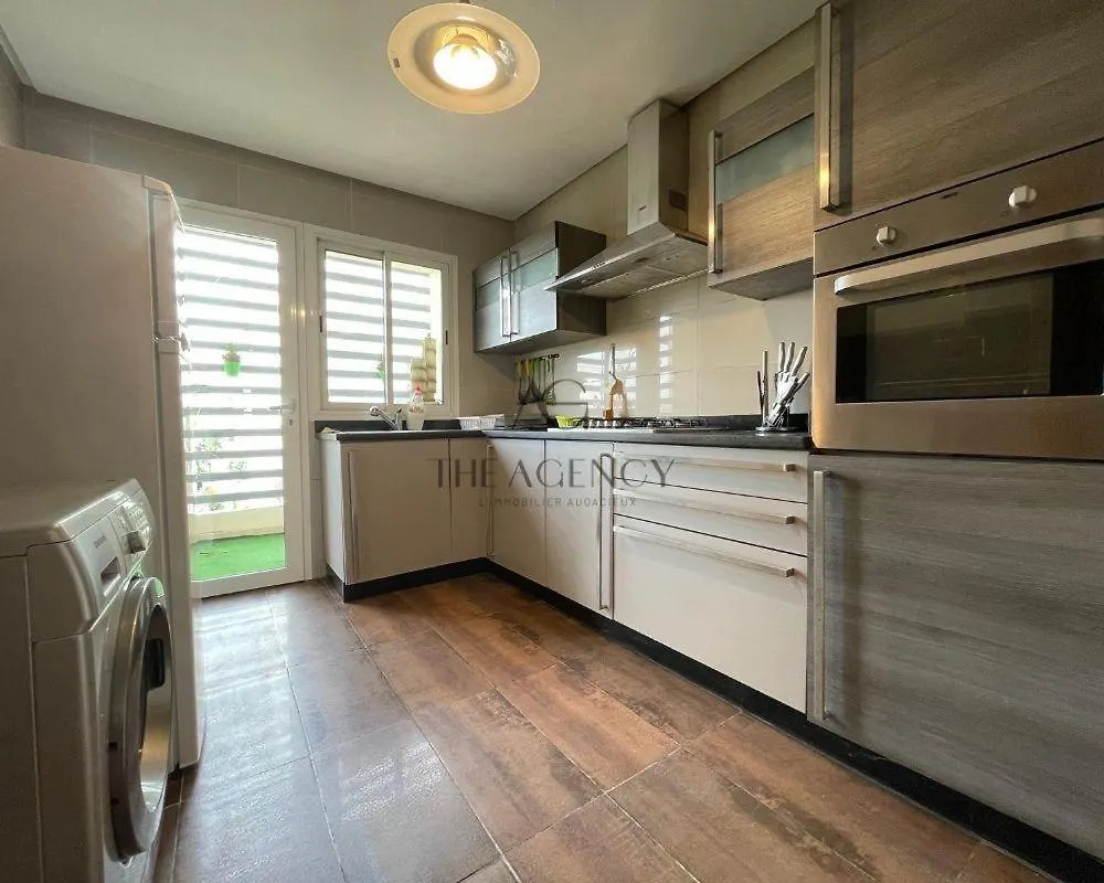 아파트 Luxueux Appartement Bay View Dans Une Residence Avec Magnifique Jardin 카사블랑카 모로코